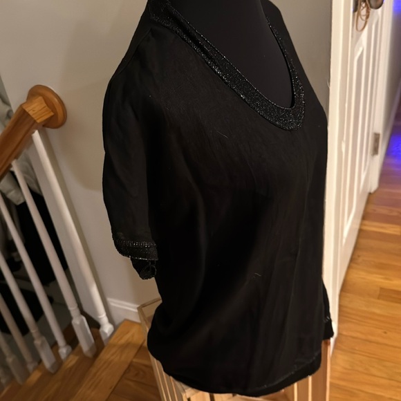 Saks Fifth Avenue Linen Blouse - Black V-Neck - Made in Italy Size Small - Picture 2 of 11